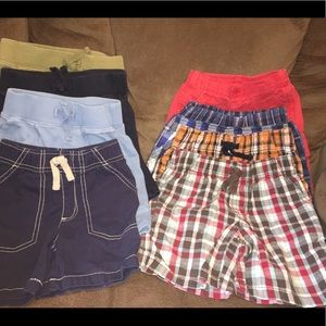 9 pair of 2T shorts